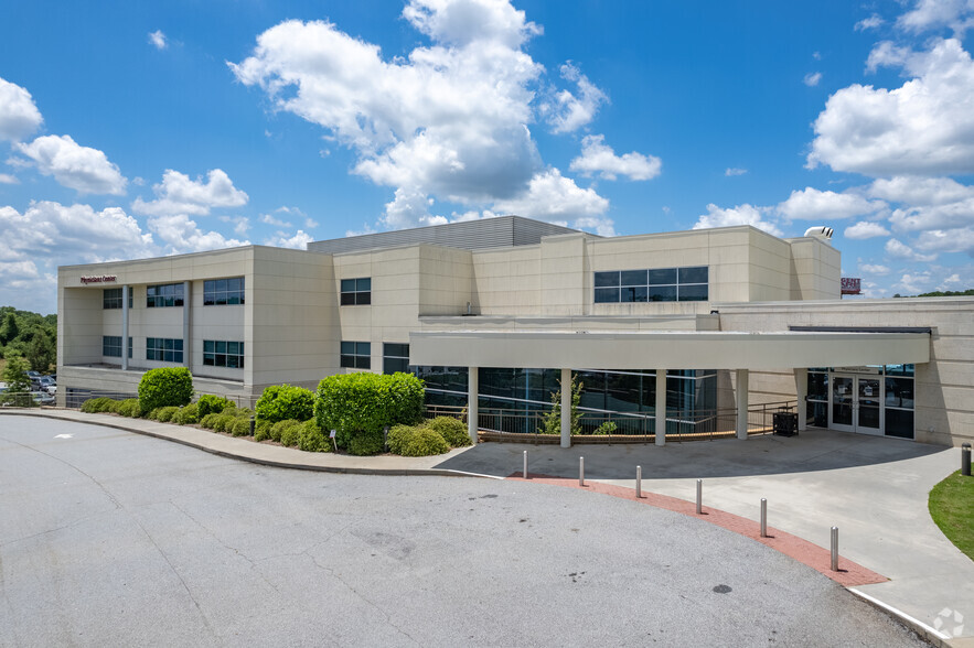 Primary Photo Of 355 Clear Creek Pkwy, Lavonia Medical For Lease