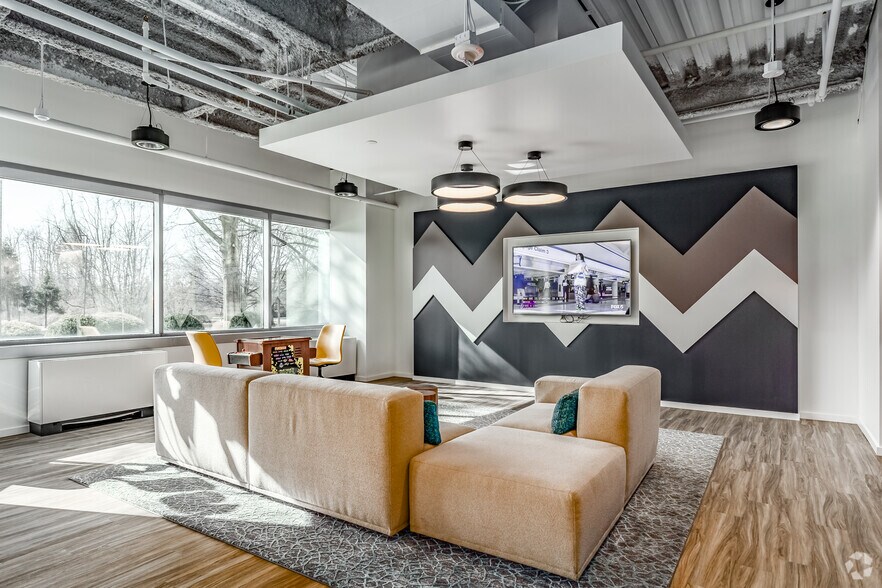 More Photos Of 8260 Willow Oaks Corporate Dr, Fairfax Medical For Lease