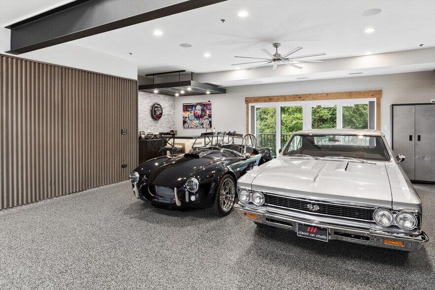 More Photos Of 2252 Ferry M#101 Road, Naperville Industrial For Sale