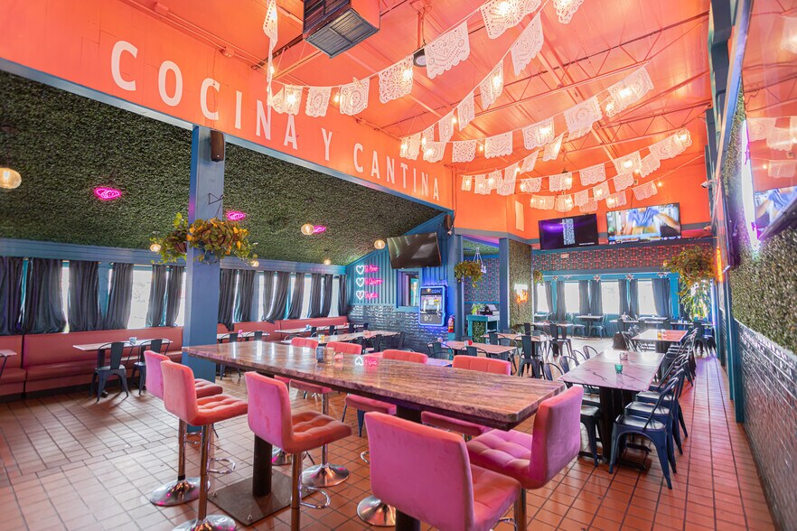 More Photos Of 109 S US Highway 77 Byp, Kingsville Restaurant For Sale