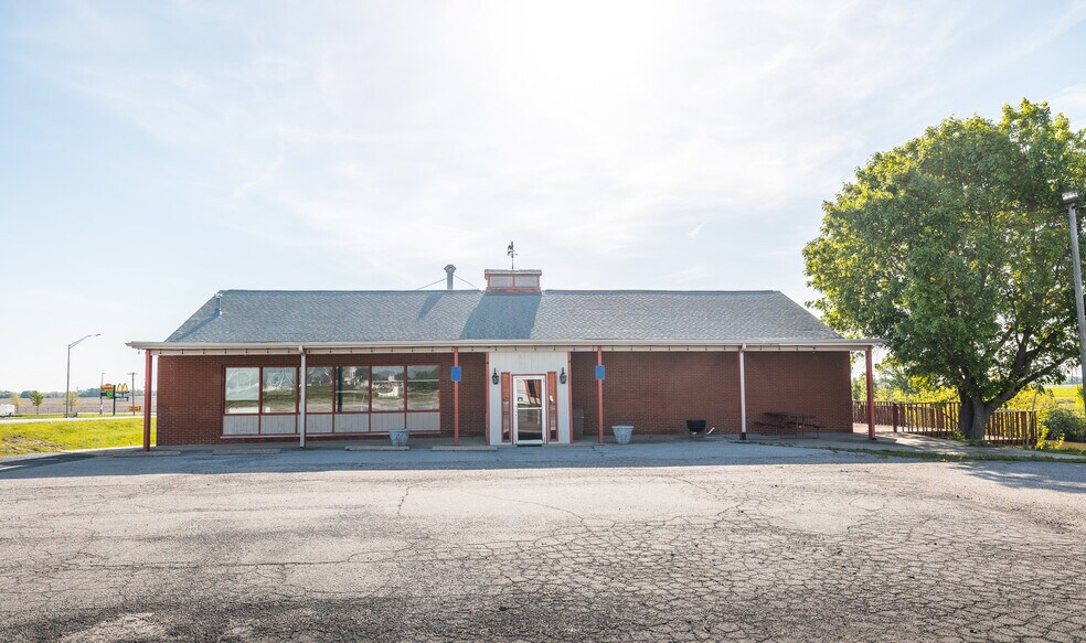 More Photos Of 9180 State Route 140, Hamel Restaurant For Sale