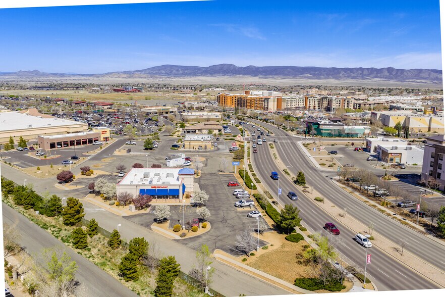 More Photos Of 3000 N Glassford Hill Rd, Prescott Valley Restaurant For Lease