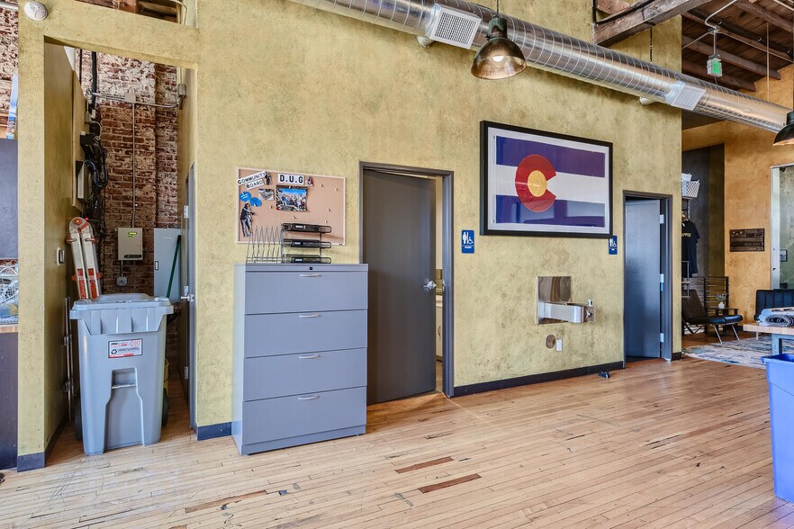 More Photos Of 238 N Broadway, Denver Storefront Retail Office For Lease