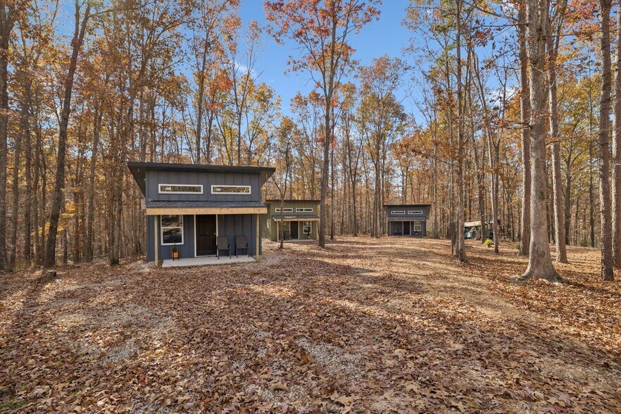 More Photos Of 3158 Summertown Hwy, Summertown Hotel For Sale