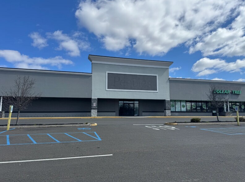 More Photos Of 501 Columbia Tpke, Rensselaer Unknown For Lease