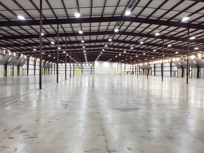 More Photos Of 3600 Formosa Ave, McAllen Distribution For Lease