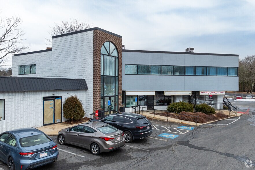 More Photos Of 861 Edgell Rd, Framingham Storefront For Lease