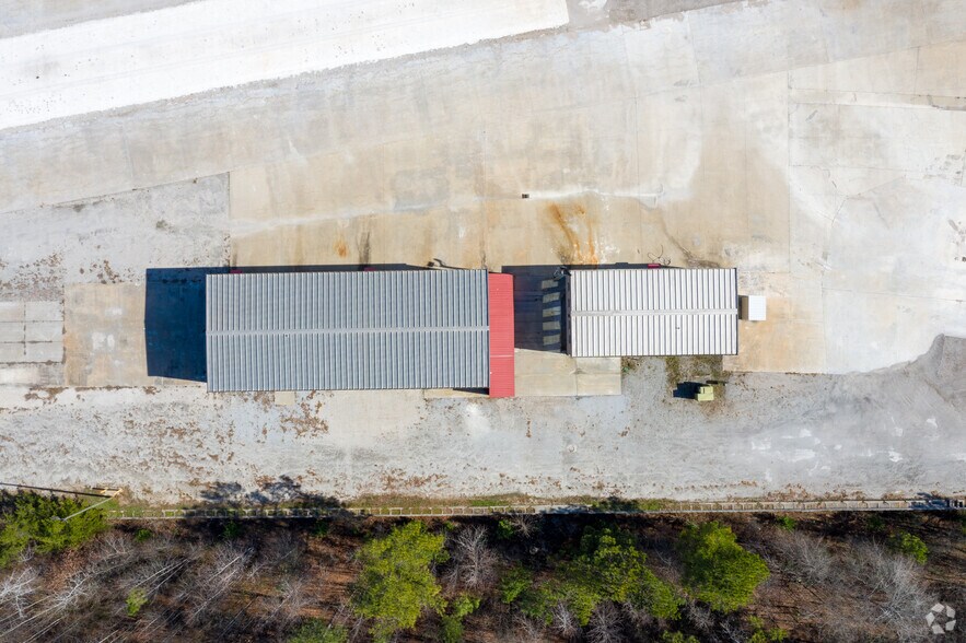 More Photos Of 95 Newnan South Industrial Dr, Newnan Truck Terminal For Lease