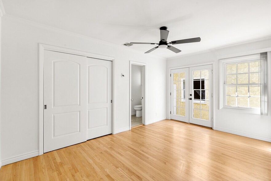 More Photos Of 5131 Don Pio Dr, Woodland Hills Multifamily For Sale