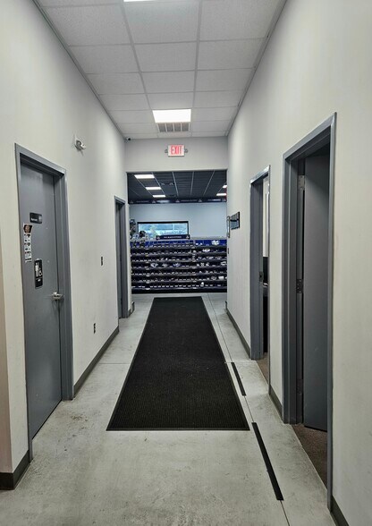 More Photos Of 4405 Northchase Blvd, Montgomery Warehouse For Lease