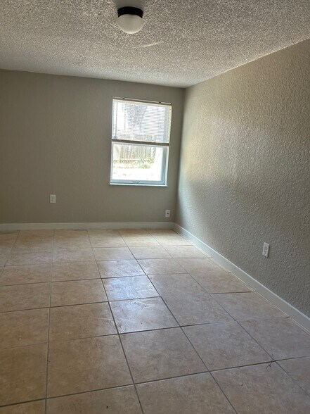 More Photos Of 7919 Grand Blvd, Port Richey Office For Lease