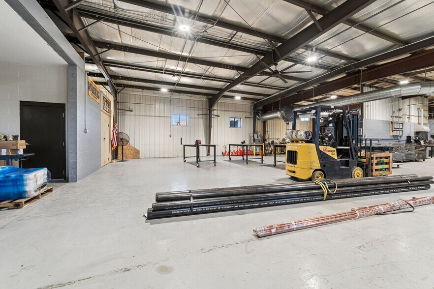 More Photos Of 263 Armbrust Road rd, Greensburg Warehouse For Sale