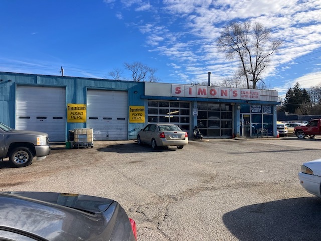 Primary Photo Of 4495 Cleveland St, Gary Auto Repair For Lease