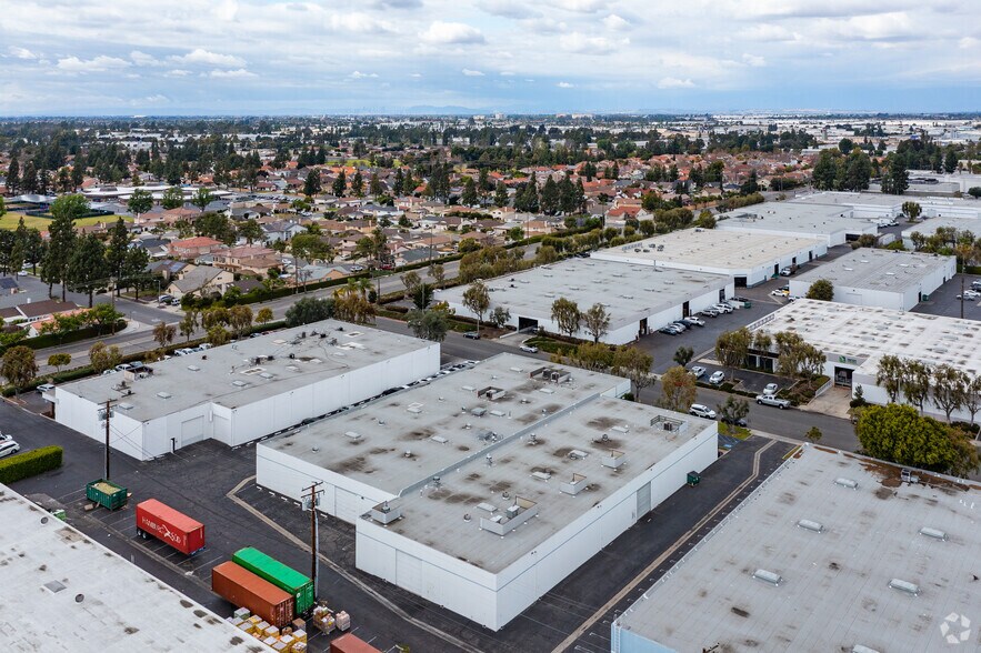 More Photos Of 13834-13842 Bettencourt St, Cerritos Warehouse For Lease