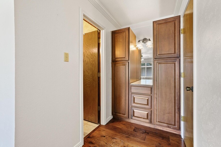 More Photos Of 12869 FM 1385, Pilot Point Light Distribution For Lease