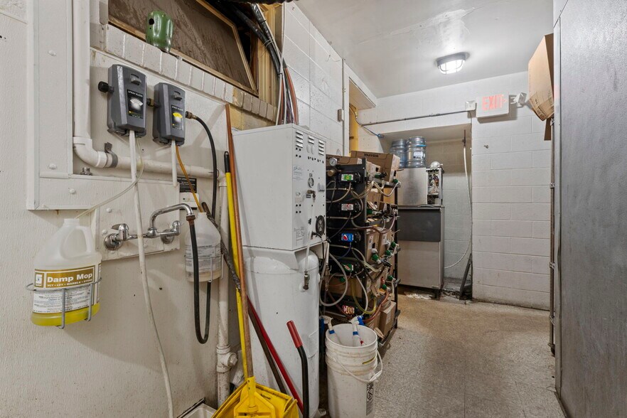More Photos Of 118 Railroad Ave NE, Mora General Retail For Sale