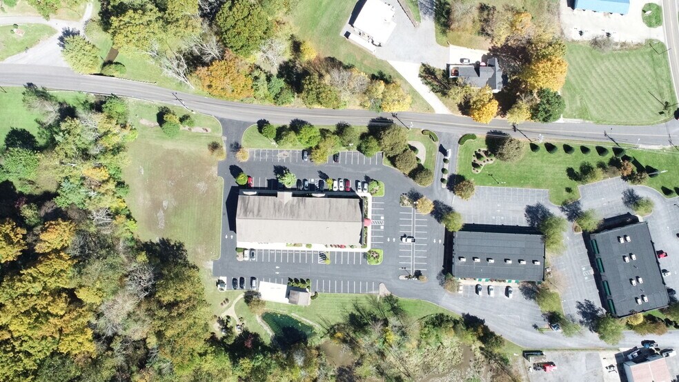 More Photos Of 109 Meadow View Rd, Bristol Medical For Lease