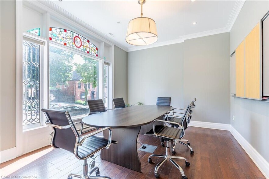 More Photos Of 21 Bold St, Hamilton Office Residential For Lease