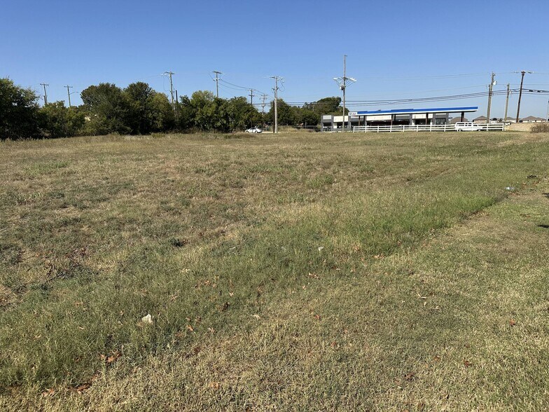 More Photos Of 1101 Sycamore School Rd, Fort Worth Land For Sale