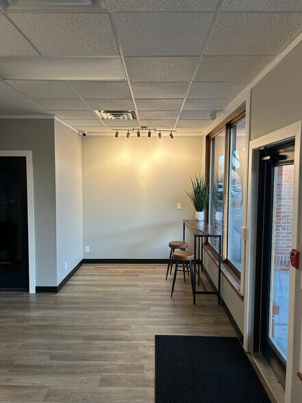 More Photos Of 6201 S 58th St, Lincoln Office For Lease