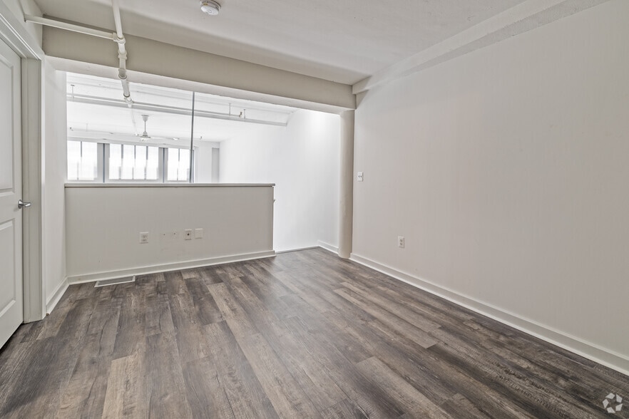 More Photos Of 1501 Saint Paul St, Baltimore Apartments For Lease