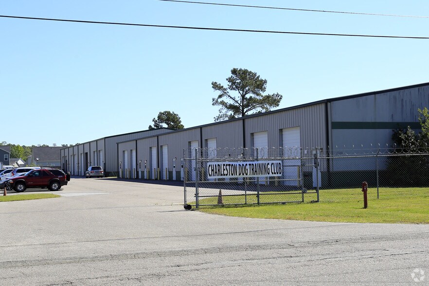 More Photos Of 7644 Southrail Rd, North Charleston Unknown For Lease