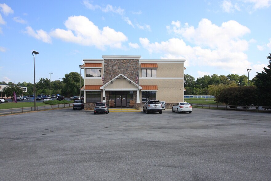 More Photos Of 150 Felton Dr, Rockmart Auto Dealership For Sale