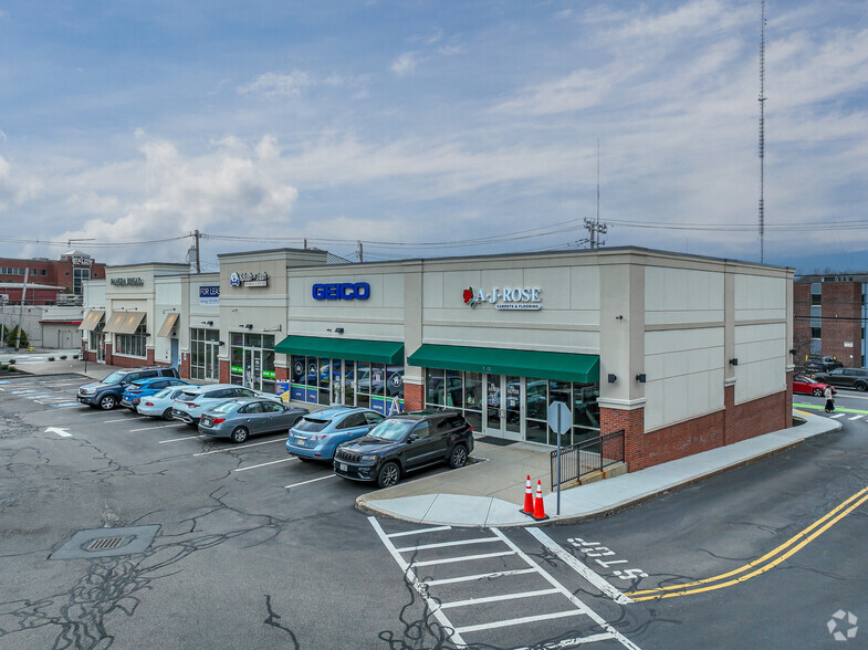 Primary Photo Of 100 Highland Ave, Needham Storefront For Sale