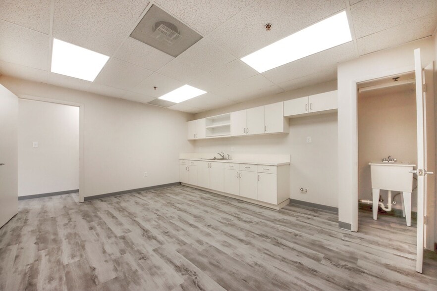 More Photos Of 6630 NW 16th Ter, Fort Lauderdale Warehouse For Sale