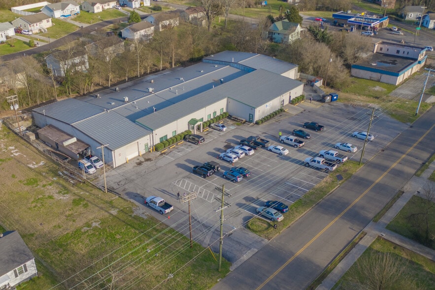 Primary Photo Of 1010 Wilder Pl, Knoxville Light Distribution For Lease