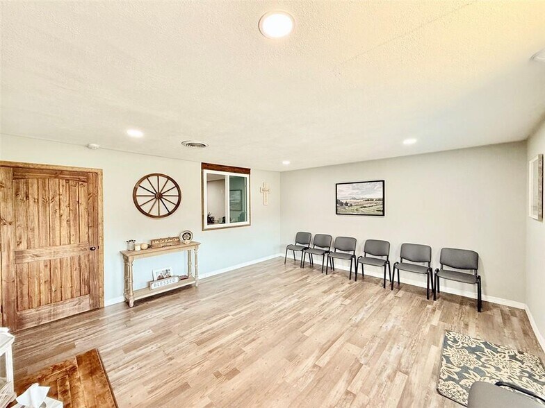 More Photos Of 11442 SR 27, Hector Medical For Sale