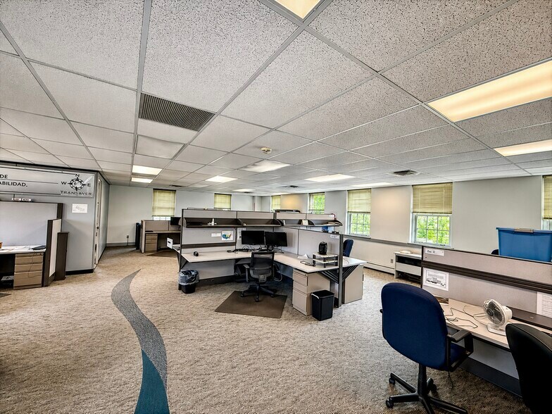 More Photos Of 102 Washington St, Manlius Office For Sale