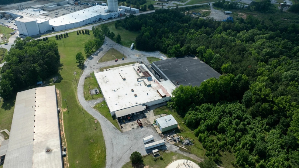 More Photos Of 584 Highway 28 S, Abbeville Warehouse For Lease