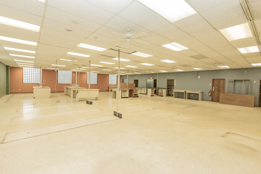 More Photos Of 201 N Jefferson St, Kittanning Medical For Sale