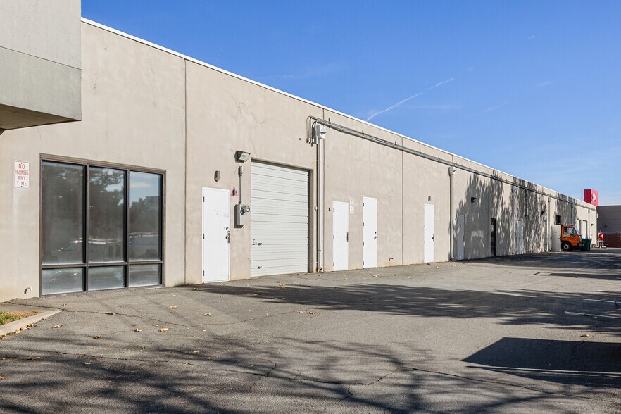 More Photos Of 240 S Rock Blvd, Reno Light Manufacturing For Lease