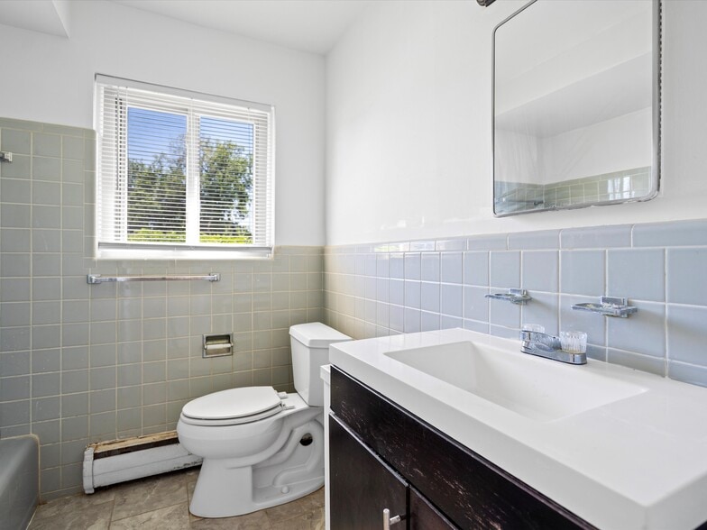 More Photos Of 19199 Lahser Rd, Detroit Apartments For Sale