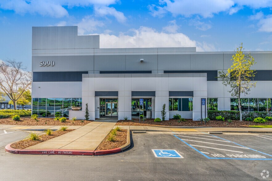 More Photos Of 5990-5996 Gleason Dr, Dublin Research And Development For Lease