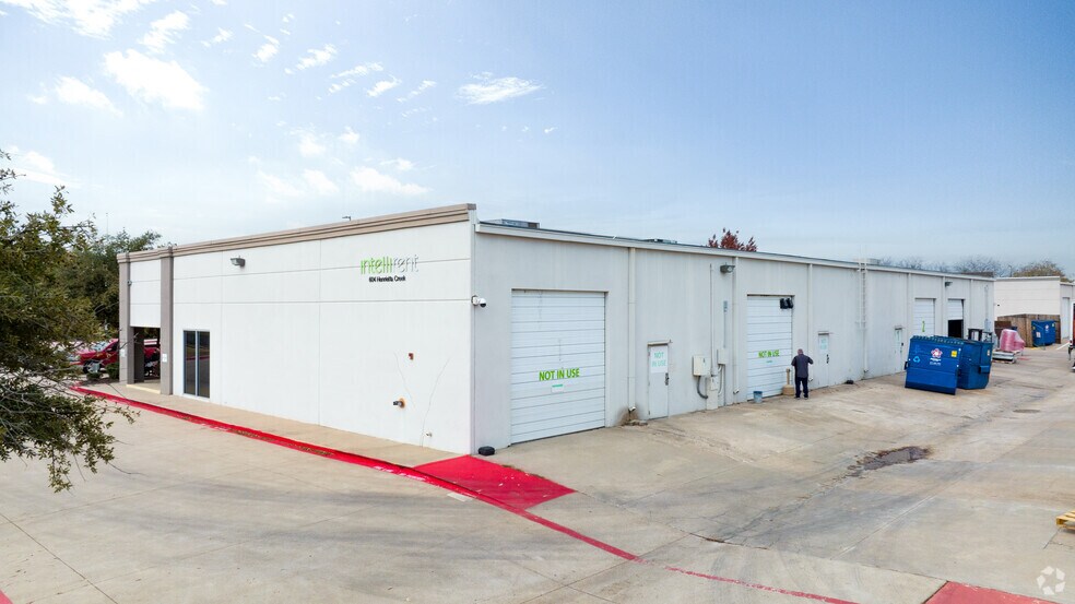 More Photos Of 604 Henrietta Creek Rd, Roanoke Showroom For Lease