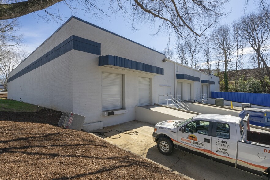 More Photos Of 4012 Kingston Ct SE, Marietta Distribution For Lease