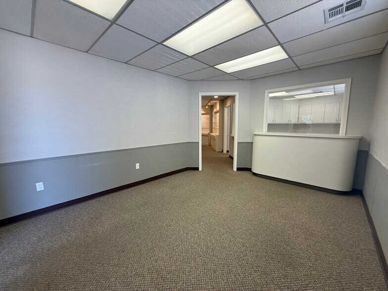 More Photos Of 505 E 3rd St, Bartlesville Unknown For Lease