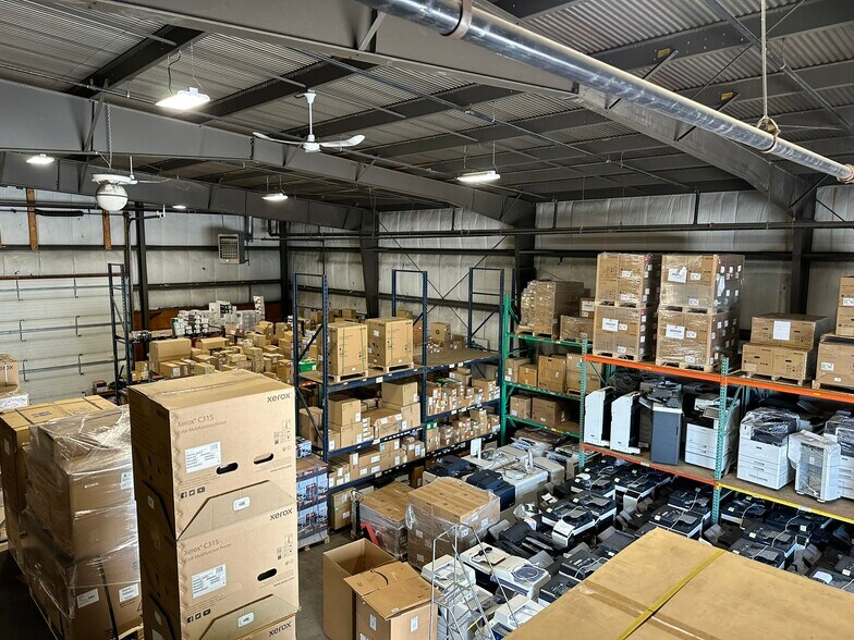 More Photos Of 275 Read St, Portland Flex For Sale