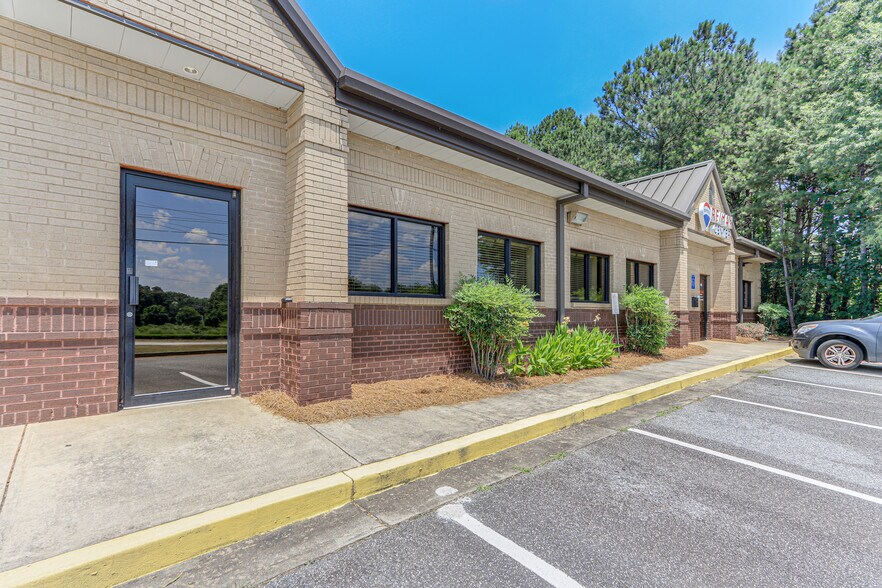 More Photos Of 3030 McEver Rd, Gainesville Medical For Sale