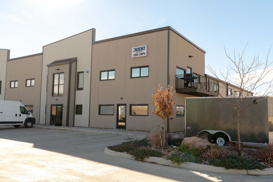 More Photos Of 3000 Airport Dr, Erie Light Manufacturing For Sale