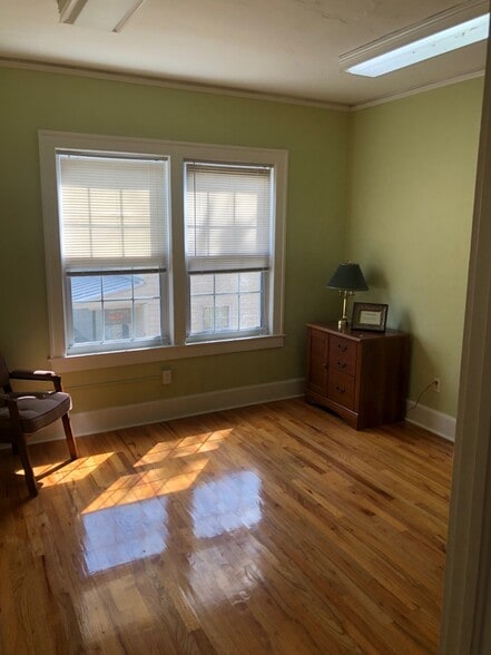More Photos Of 411 E College Ave, Tallahassee Office Residential For Lease