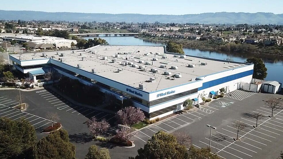 More Photos Of 500 Westridge Dr, Watsonville Light Distribution For Lease