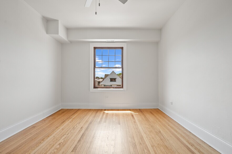 More Photos Of 4541 S Forrestville Ave, Chicago Multifamily For Sale