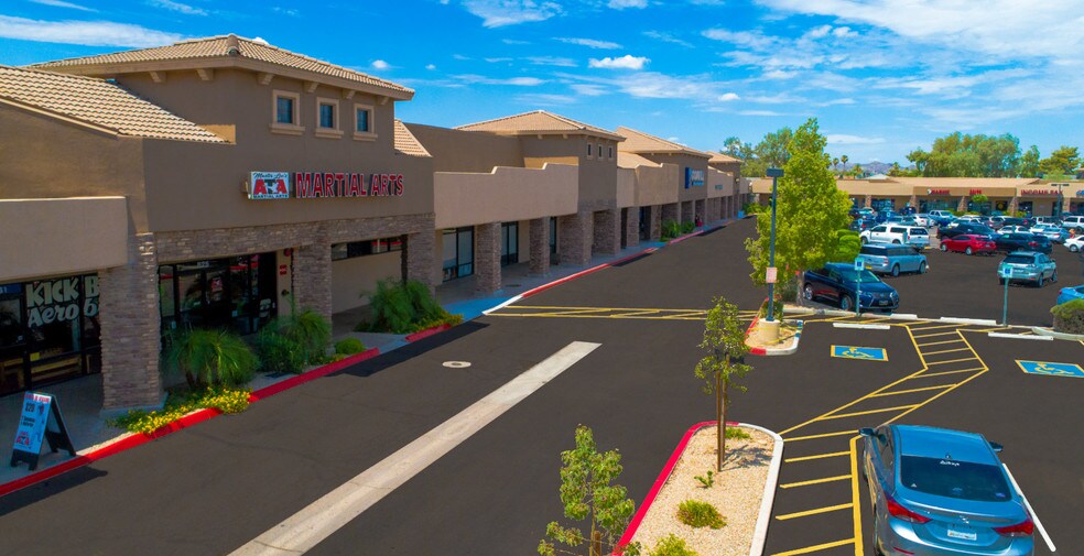 More Photos Of 705-831 E Guadalupe Rd, Tempe General Retail For Lease