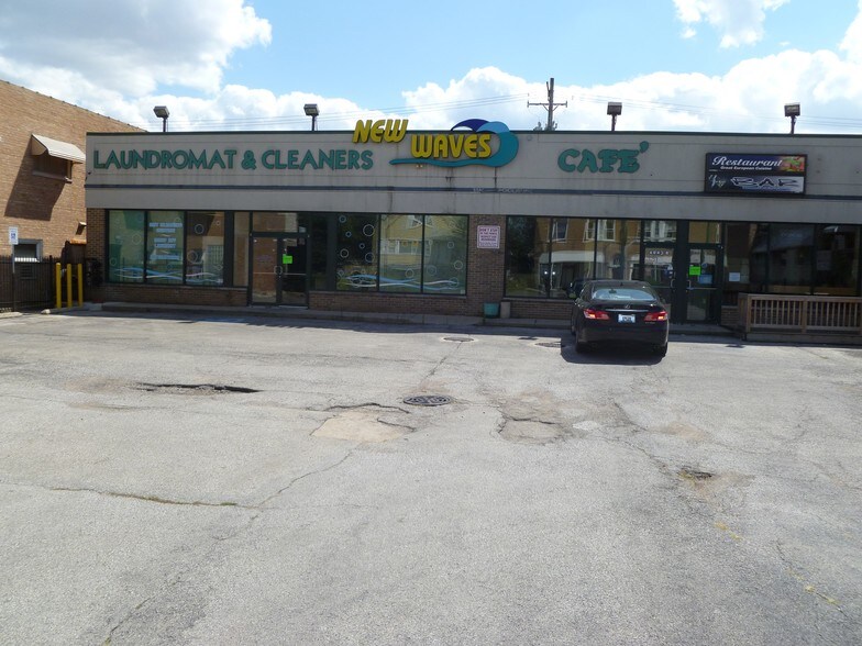 More Photos Of 6043-6049 W Addison St, Chicago Restaurant For Sale