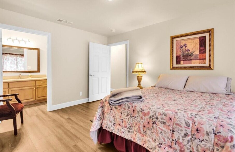 More Photos Of 4919 Hazel Ave, Fair Oaks Assisted Living For Sale