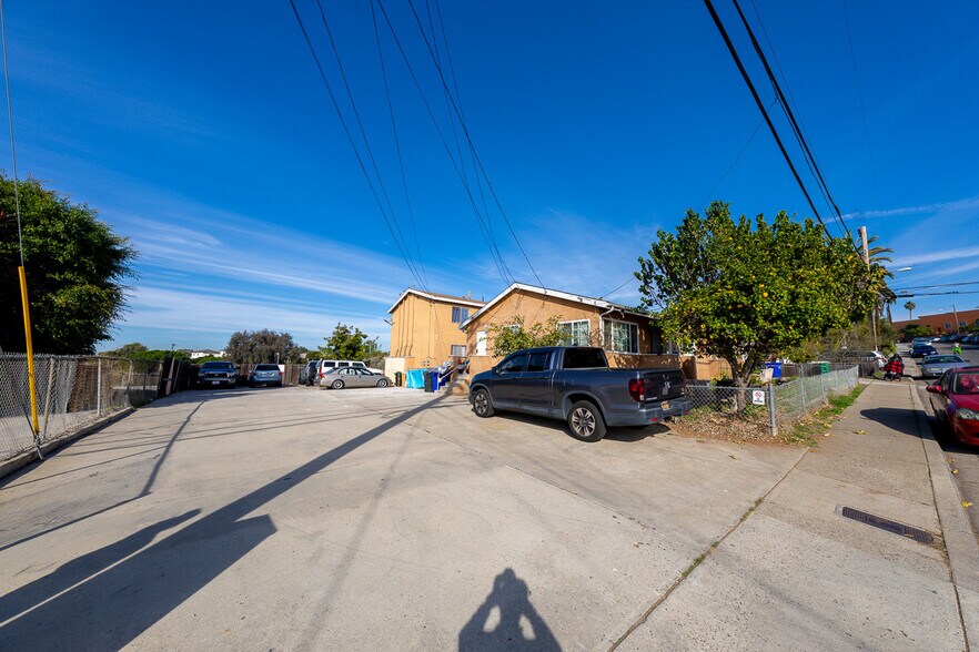 More Photos Of 6736-6740 Kelly St, San Diego Apartments For Sale